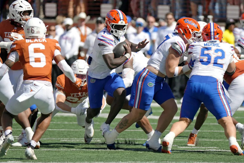 Florida beats Texas 27-24, hurting Longhorns' playoff chances