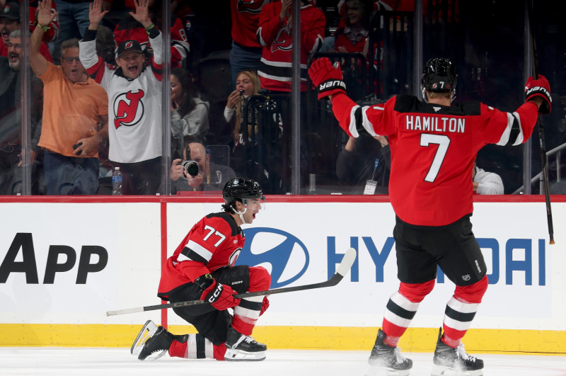 Hischier, Siegenthaler lead Devils to 4-3 win over Avalanche