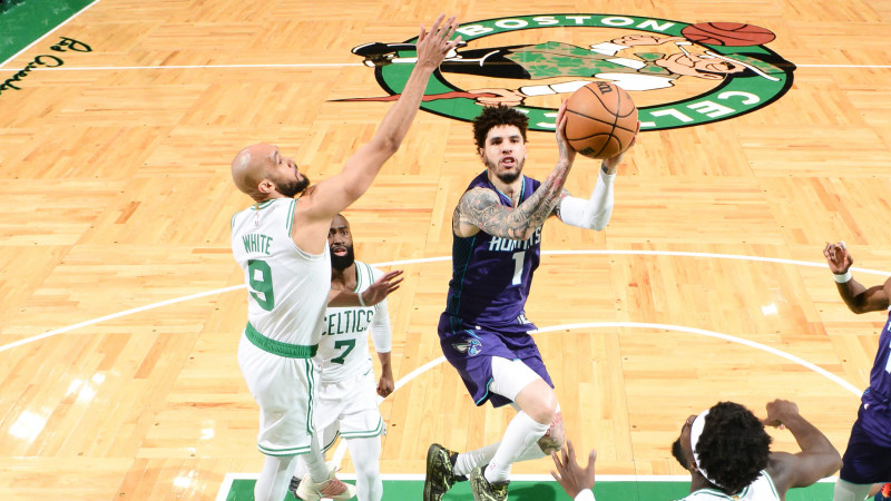 Celtics defeat Hornets in preseason game