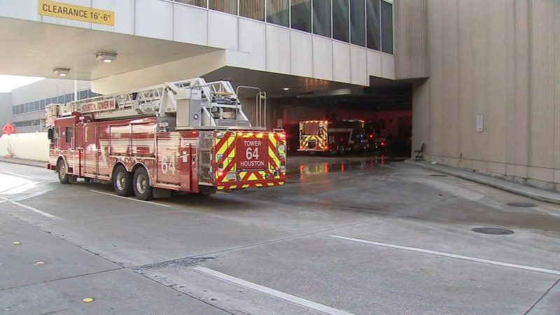 Houston's George Bush Intercontinental Airport Rocks by Dramatic Fire