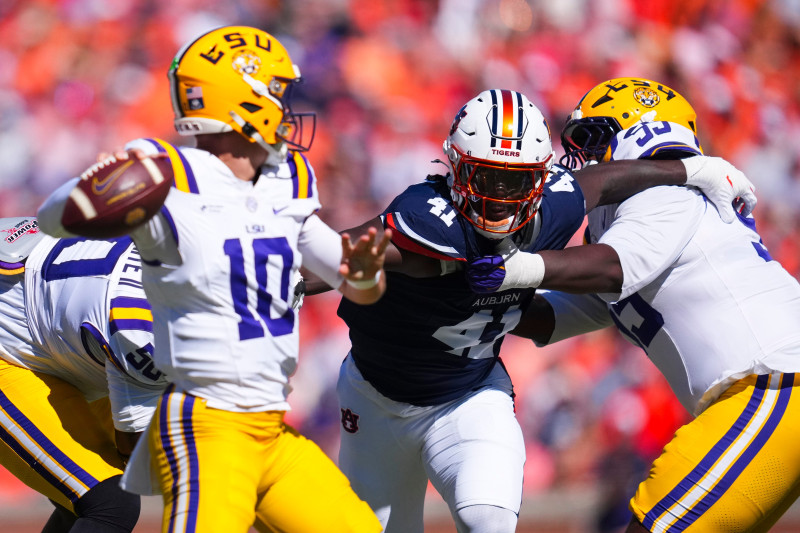 lsu defeats auburn 38-17 in sec showdown