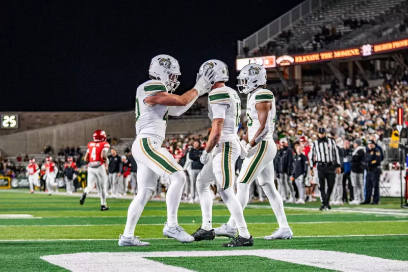 NDSU vs UNLV: A Battle of Two Football Worlds