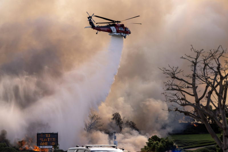 Norte Fire burns 570 acres in Orange County, destroys six homes