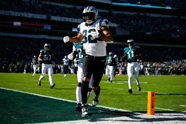 Panthers' Tommy Tremble scores two TDs in 25-14 win over Eagles