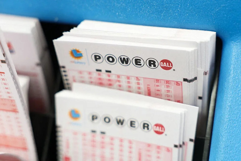 Powerball jackpot hits $607 million in Monday drawing