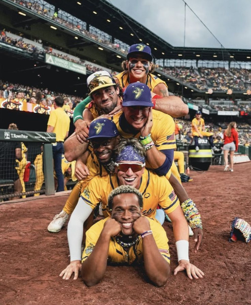 Savannah Bananas: The World of Banana Ball and World Series Dreams