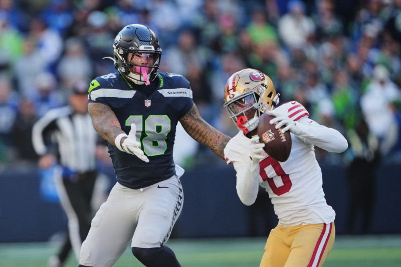 Seahawks lose 32-29 to 49ers after Holani fumble yields defensive TD