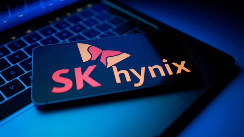 SK Hynix shares rise 5.2% as KOSPI index climbs 3.1%