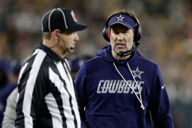 The Cowboys' Strategies Shift as Coach Brian Schottenheimer Faces Crucial Moment