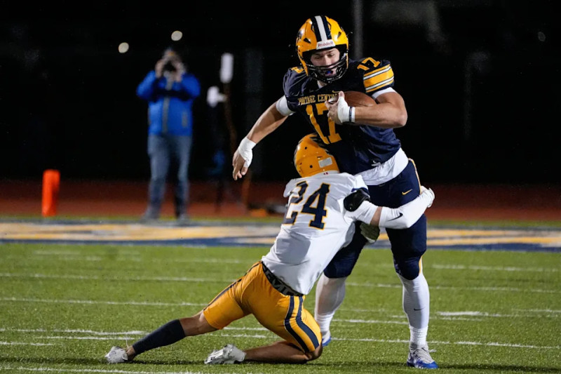 The MHSAA Football Playoffs: Drama Unfolds in Michigan's High School Football