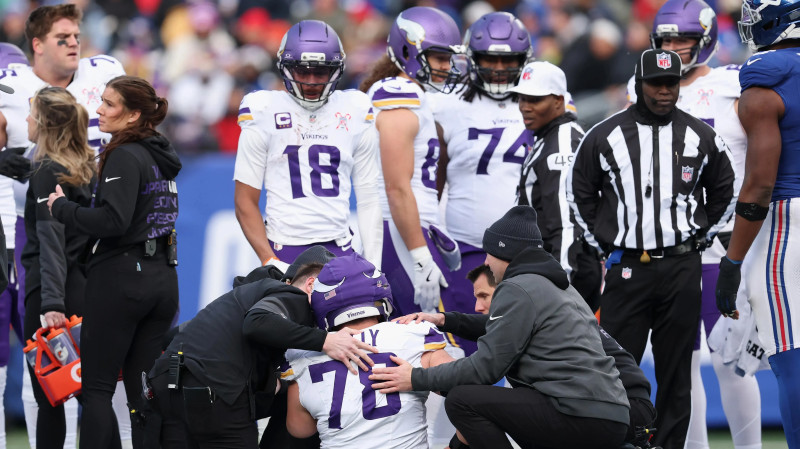 The Minnesota Vikings Face Injury Gamble as Star Players Face Uncertainty