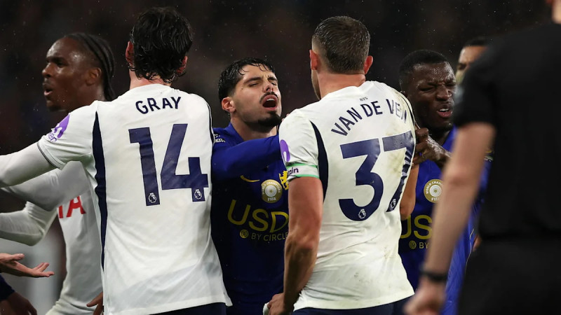Tottenham Beats Chelsea 2-0 in Derby as João Pedro Misses Match