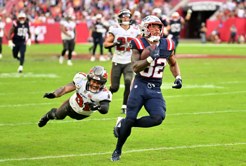 Treveyon Henderson's Injury: A Sudden Turn for the Tennessee Titans' Running Back
