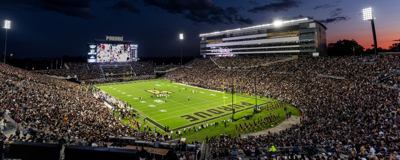 Washington Huskies to play Purdue Boilermakers Friday night at Ross‑Ade Stadium